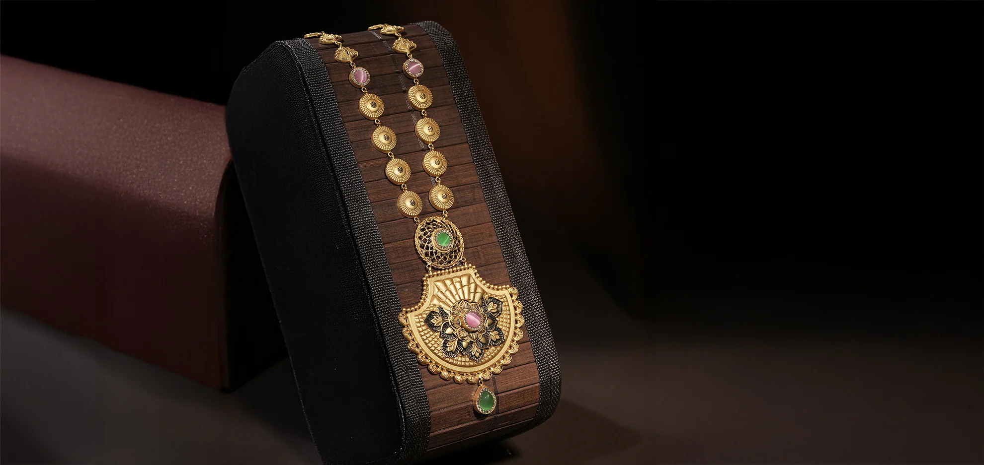 Timeless 22K Gold and Diamonds